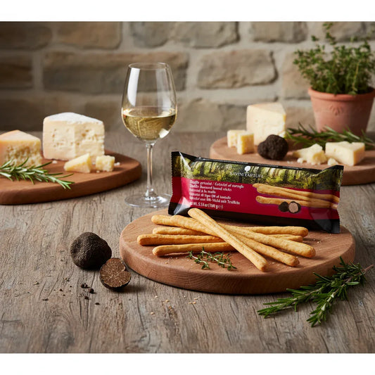 Grissini al Tartufo Savini Tartufi su tavola rustica