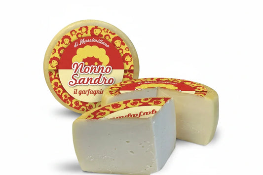 Nonno Sandro Il Garfagnino su sfondo bianco